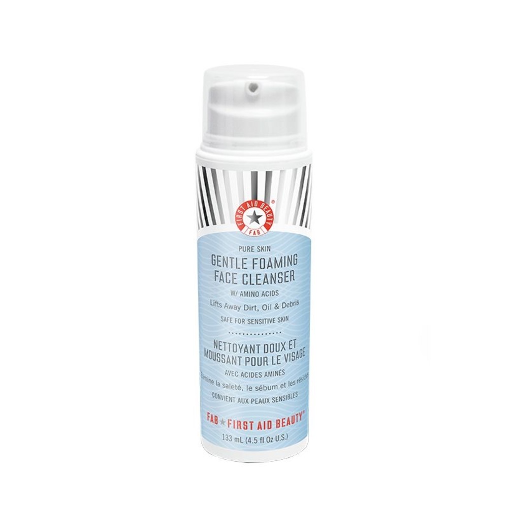 🎀 FIRST AID BEAUTY Gentle Foaming Face Cleanser